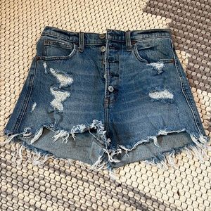 Abercrombie ultra high rise mom short size 26/2